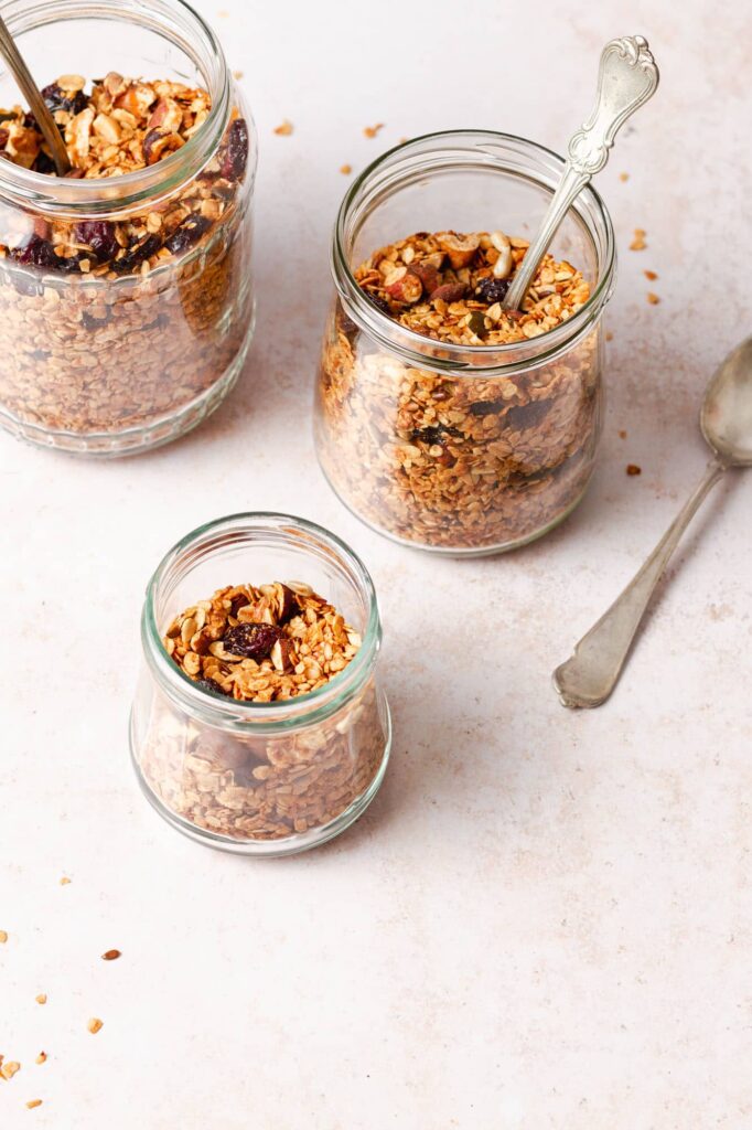 Granola - Gebackenes Knuspermüsli | Genussfreude.at